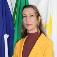 Kênia S. Simões
